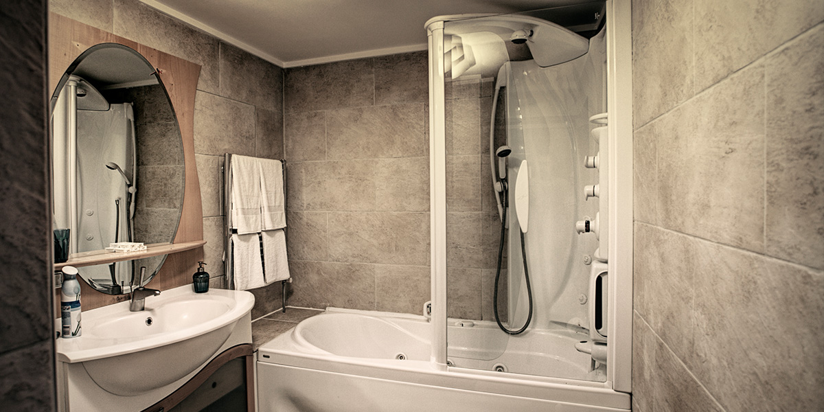 Edinburgh Poker Party Apartment